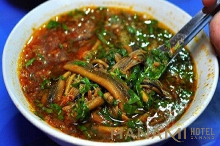 越南岘港鳝鱼粥 