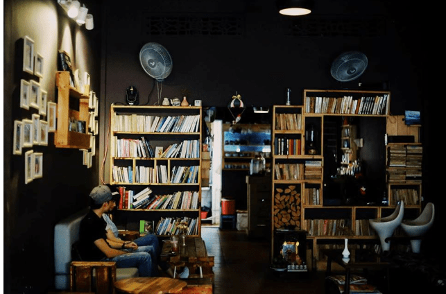 Quán Cafe sách LA PENSEE CAFÉ & LIBRAIRIE Đà Nẵng