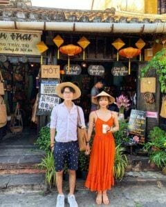 Danang Tourist Information 14 kinh nghiem du lich da nang cho cap doi 1 27