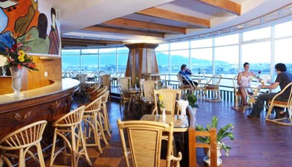 Quán cafe đẹp ở Đà Nẵng - Top 10 địa chỉ quán ven sông Hàn thơ mộng 16 Cafe Green Plaza Đà Nẵng