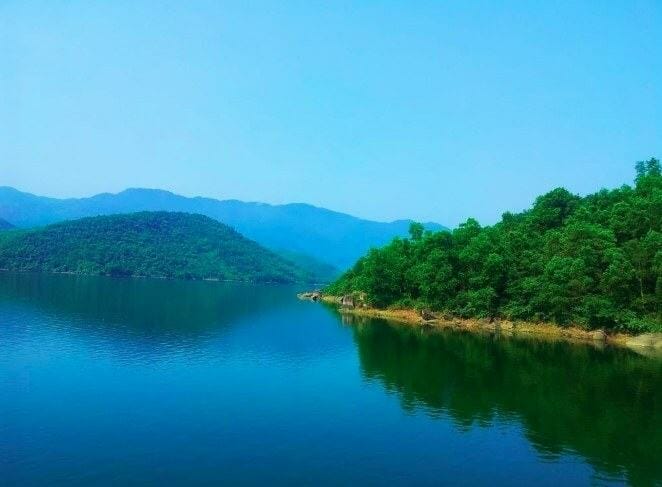 vẻ đẹp của Hồ đồng xanh đồng nghệ đà nẵng - địa điểm vui chơi đà nẵng mới lạ