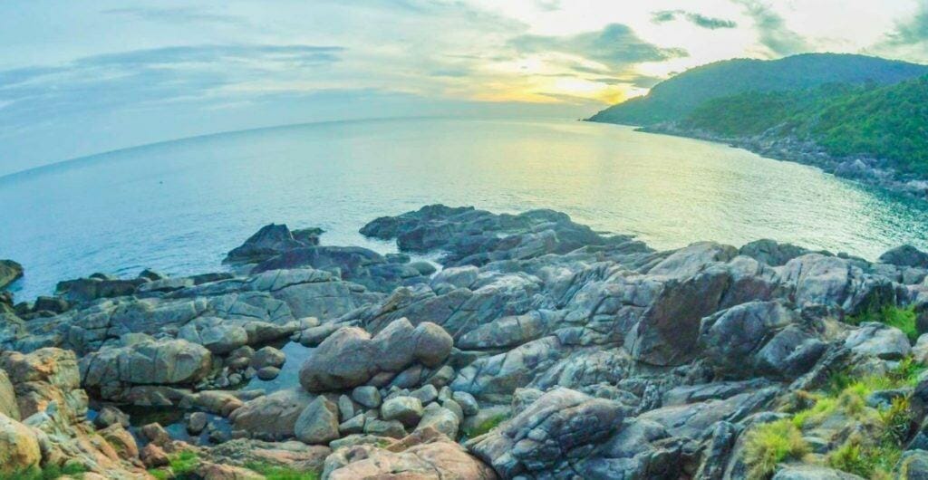 b%C3%A3i %C4%91%C3%A1 %C4%91en s%C6%A1n tr%C3%A0 %C4%91%C3%A0 n%E1%BA%B5ng