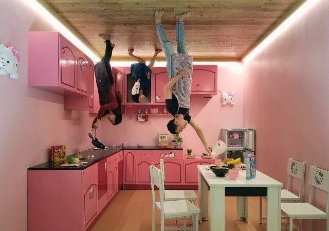 ngôi nhà đảo ngược up side down world đà nẵng 2