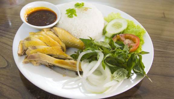 TOP 10 HOIAN CHICKEN RICE EATERIES IN DA NANG 2 t%C3%A0i k%C3%AD