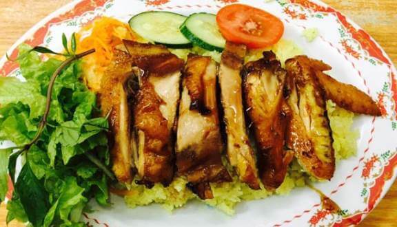 TOP 10 HOIAN CHICKEN RICE EATERIES IN DA NANG 7 t%C3%BA t%C3%A0i