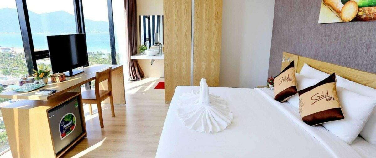 Top 10 cheapest beach hotels in Da Nang 8 Khách sạn ven biển Gold III Đà Nẵng giá rẻ