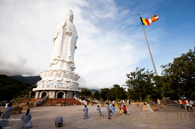 chùa linh ứng bãi bụt đà nẵng