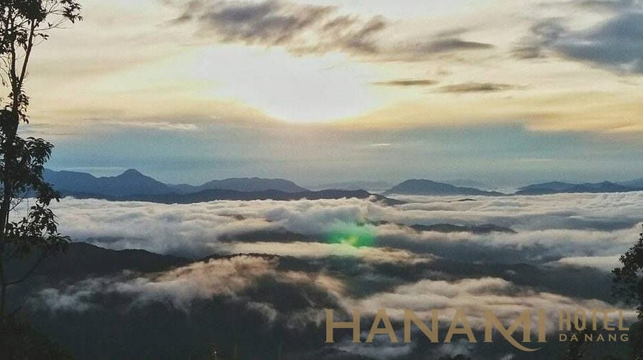 Kinh Nghiệm Đi Phượt đỉnh Quế - Tây Giang chi tiết nhất 3 cảnh thiên nhiên mây trời ở đỉnh Quế - Tây giang