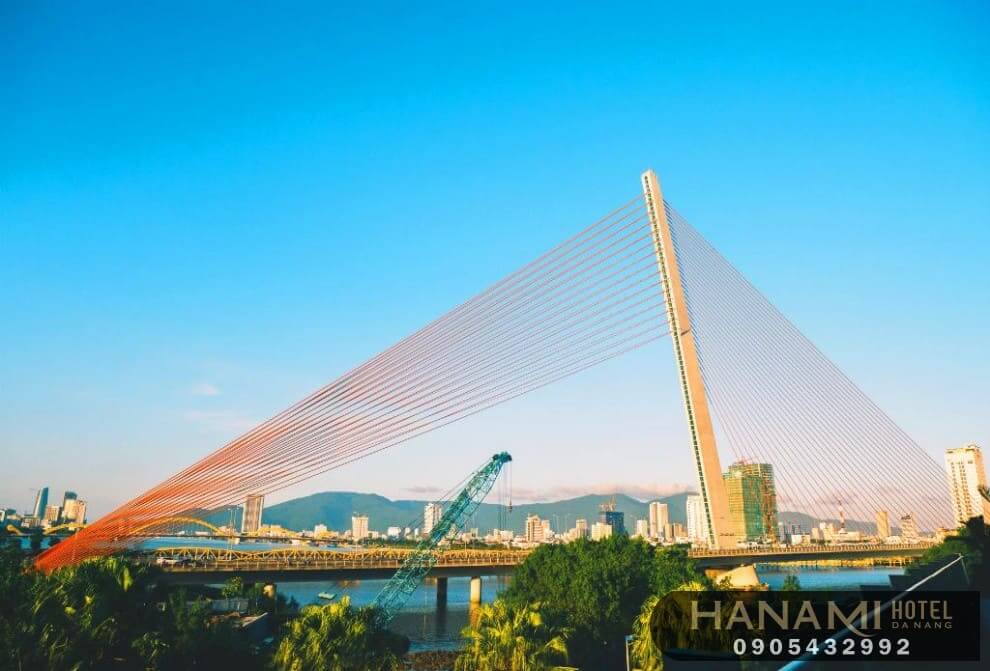 Khám phá cây cầu độc đáo ở Đà Nẵng