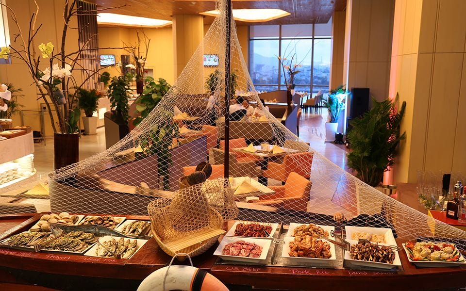 Nhà hàng buffet siêu ngon từ 100K tại Đà Nẵng