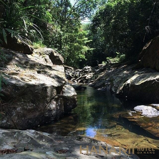 Đường mòn Ngũ Hồ