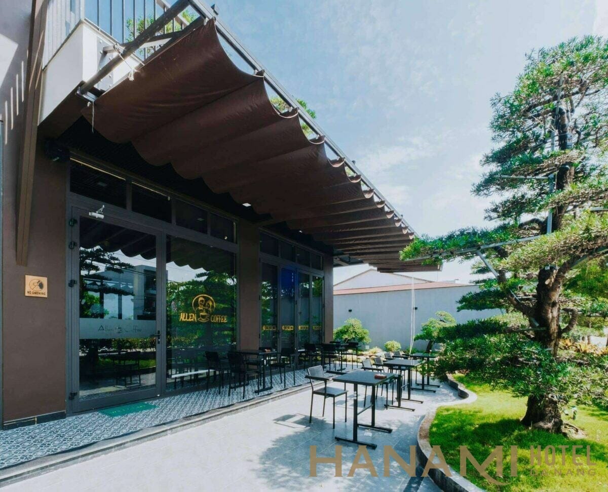 Top 10 quán cafe đẹp Đà Nẵng phải đến một lần 1 không gian bên ngoài Allen Coffee Đà Nẵng