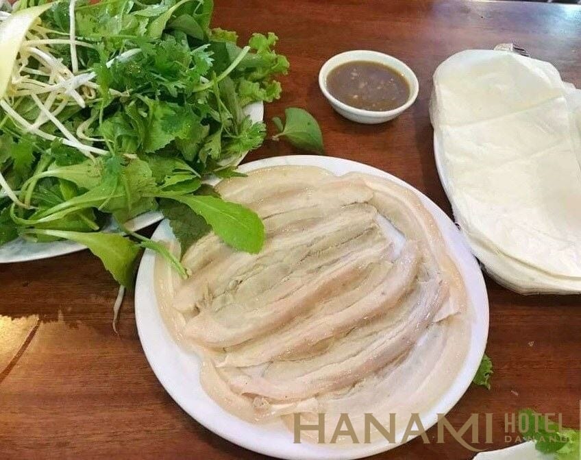 Top 9 Pork Girdle-cake Roll Restaurants in Da Nang 8 Bánh tráng cuốn thịt heo Quê Xưa Đà Nẵng