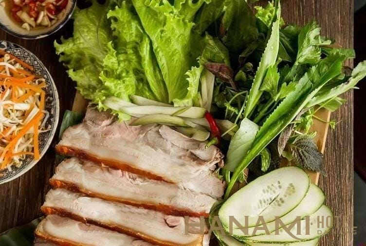 Top 9 Pork Girdle-cake Roll Restaurants in Da Nang 3 Bánh tráng cuốn thịt heo bà Mua Đà Nẵng