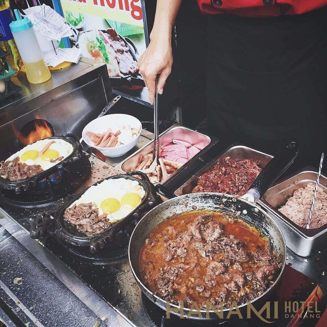 khu vực bếp của Bò né 3 ngon - Nguyễn Văn Linh - Đà Nẵng