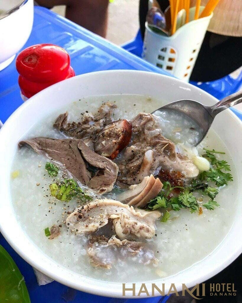 Ẩm thực Đà Nẵng - Top 31 món ăn ngon Đà Nẵng phải thử 11 Cháo lòng Cô Cúc Đà Nẵng