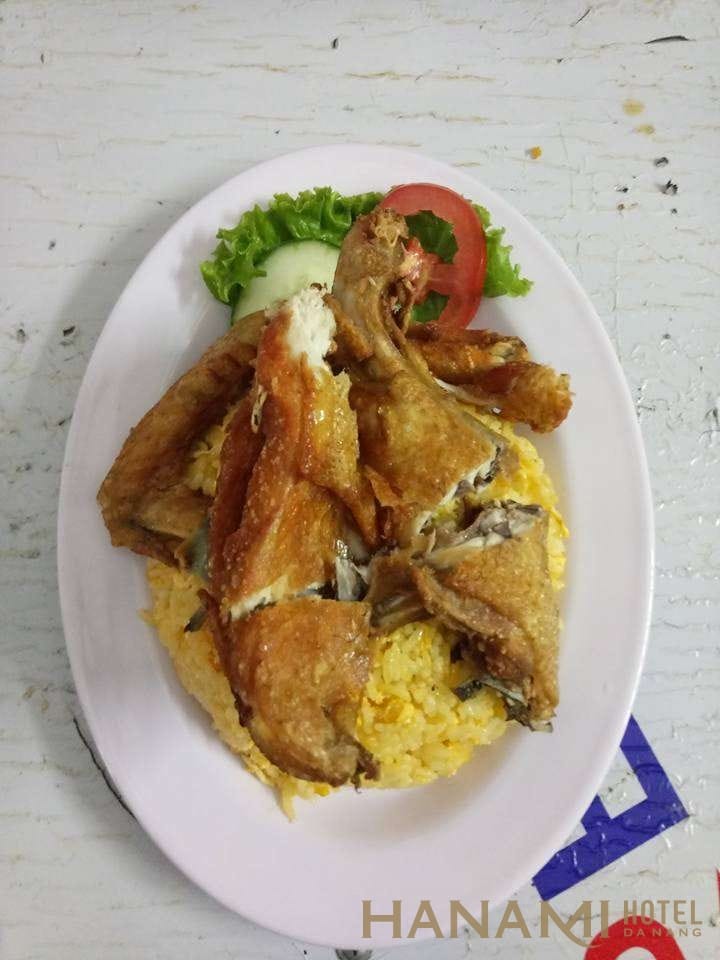 Cơm gà 9 ly Đà Nẵng thơm ngon tuyệt vời