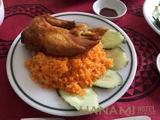 dĩa Cơm gà Hồng Ngọc Đà Nẵng ngon quá trời