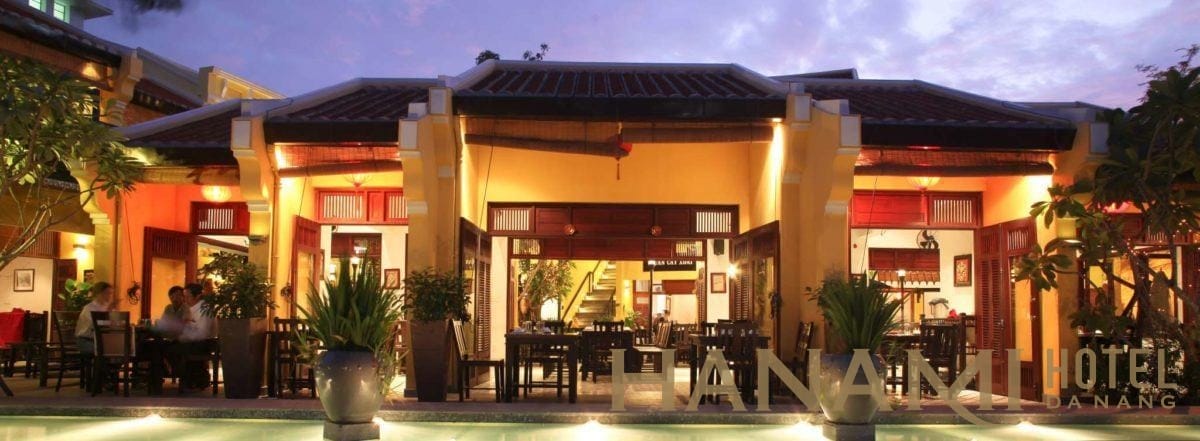 Nhà hàng Madame Lân Đà Nẵng nằm ven sông Hàn