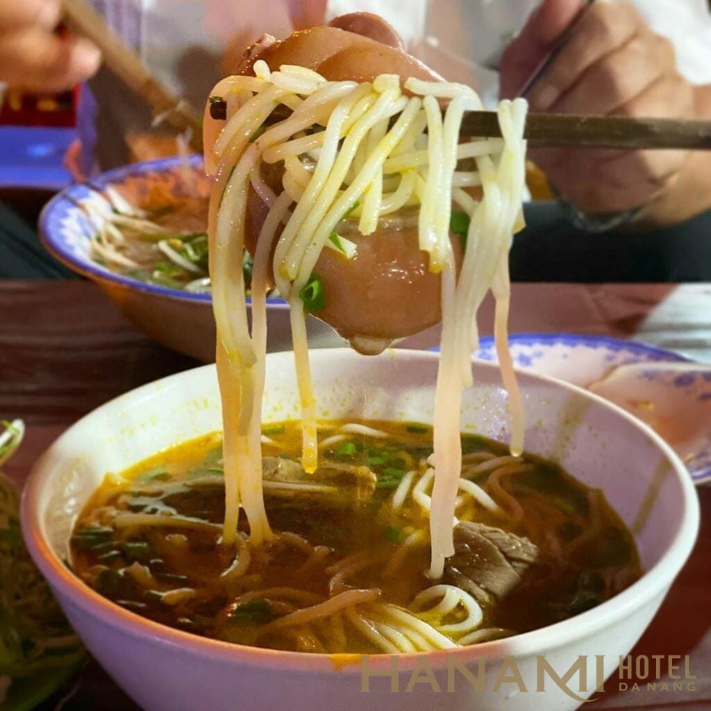 Quán bún Bò Đà Nẵng - Điểm mặt Top 10 địa chỉ ngon bậc nhất 5 Tô bún bò Đà Nẵng chất lượng