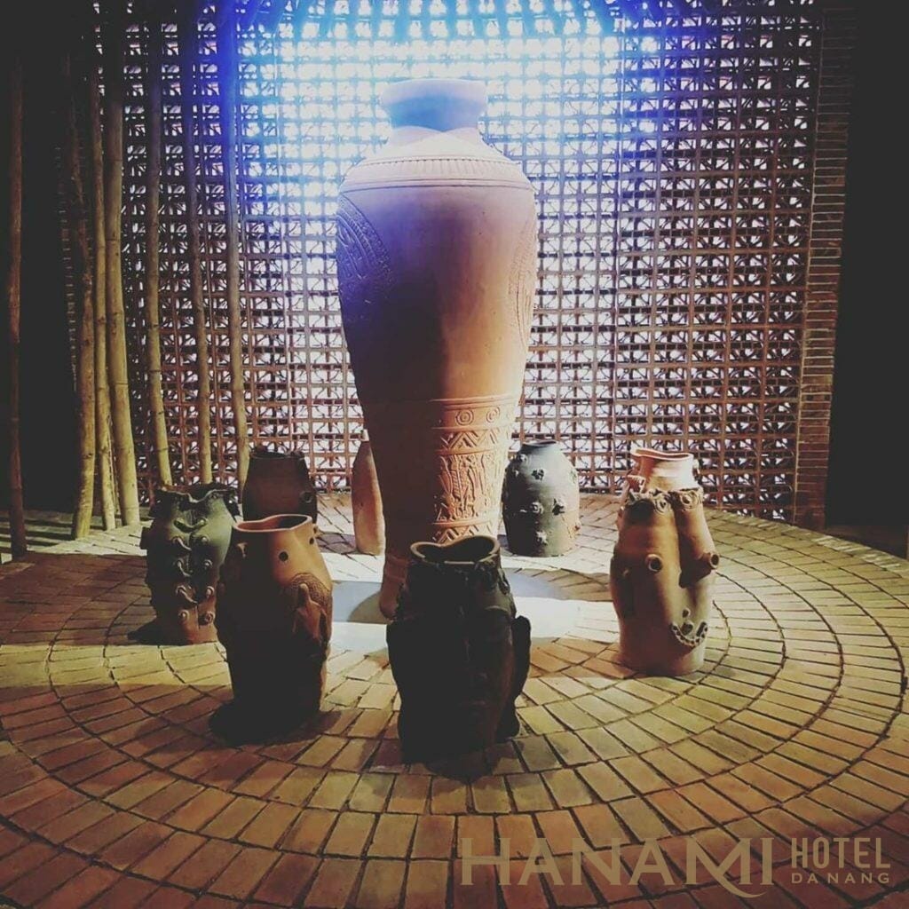 The beauty of the 500-year-old Thanh Ha pottery village in the heart of Hoi An 4 bình gốm Thanh Hà cổ