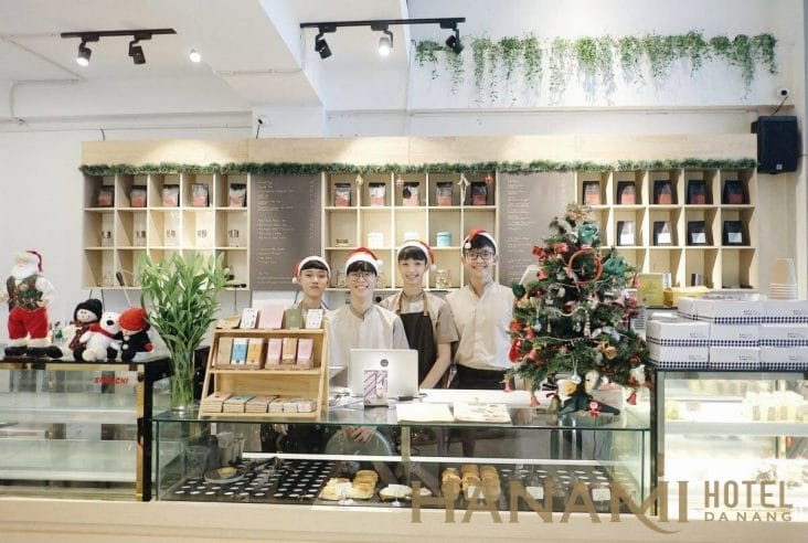 Bánh kem tại Wonderlust Cafe & Bakery Đà Nẵng có vị ngọt nhẹ