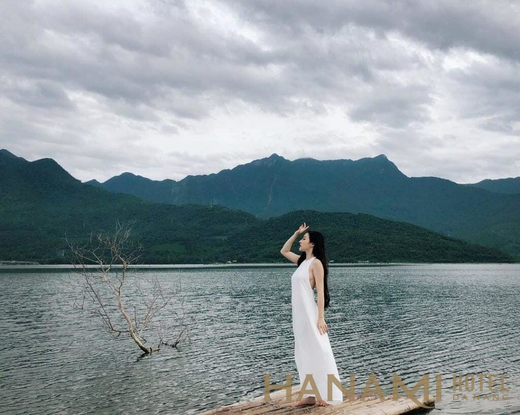 phong cảnh non nước hữu tình ở đầm Lập An