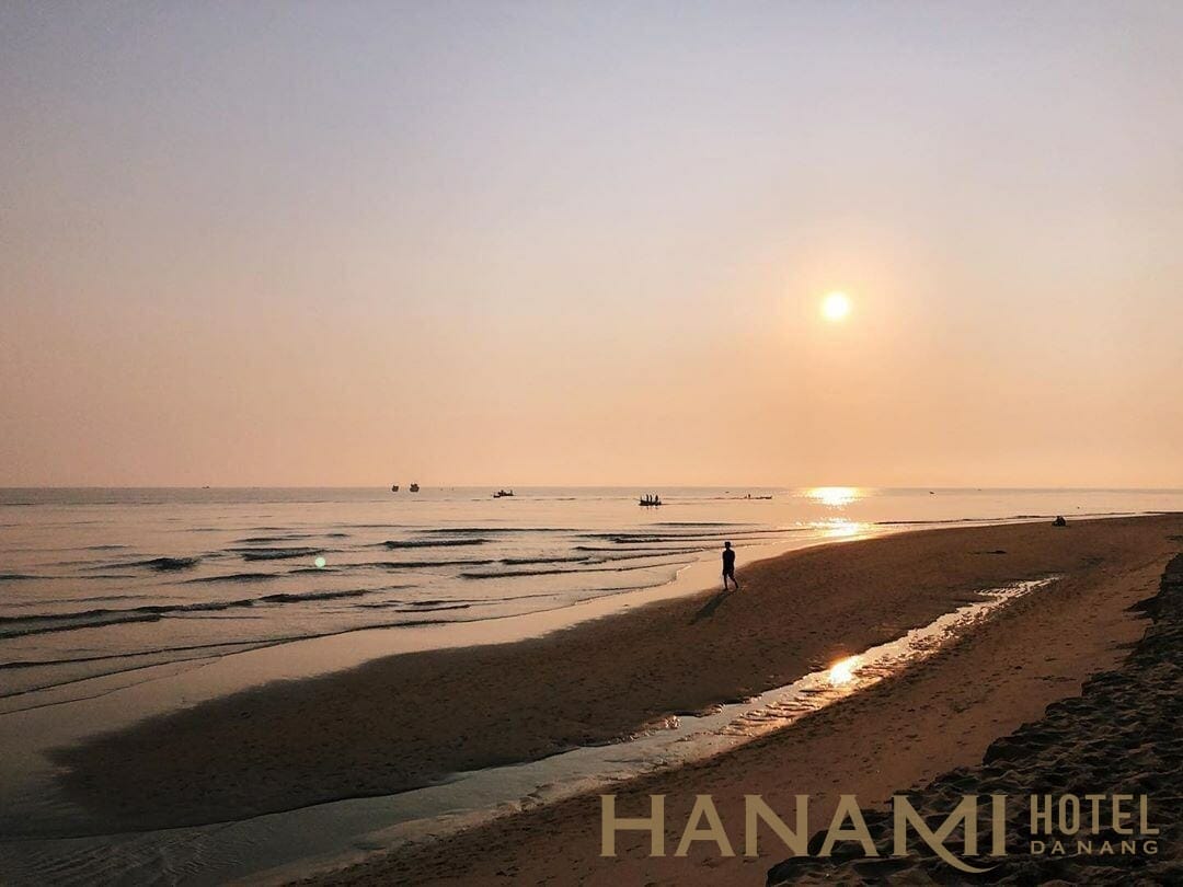 cảnh mặt trời mọc ở bãi biển An Bàng Hội An tuyệt đẹp