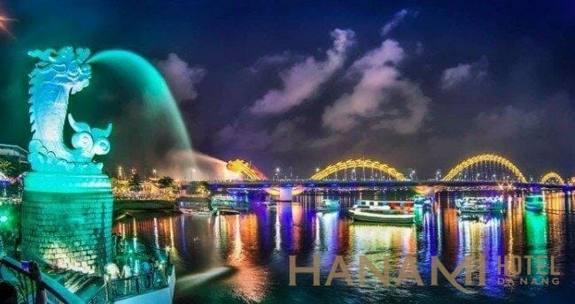 đi du thuyền trên sông Hàn ngắm cầu Rồng ở Đà Nẵng