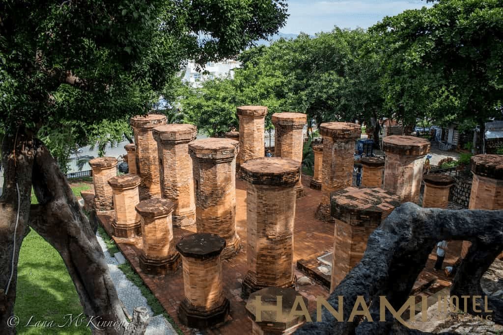 KHÁM PHÁ VĂN HÓA CHĂM PA DỌC MIỀN TRUNG VIỆT NAM 9 quần thể kiến trúc Chăm pa lớn nhất VN