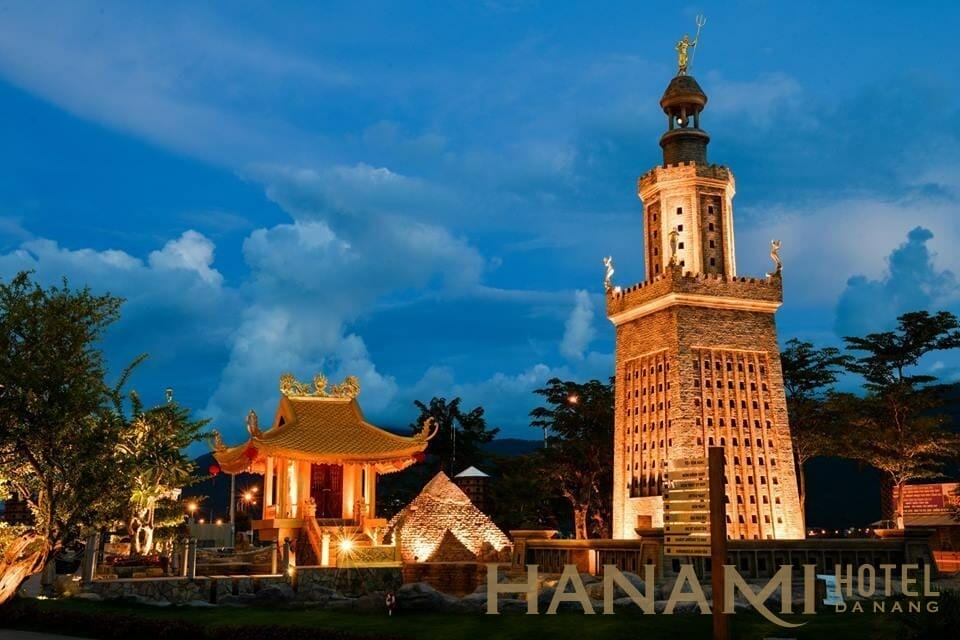 Công viên kỳ quan khách sạn Danang Golden Bay Hotel