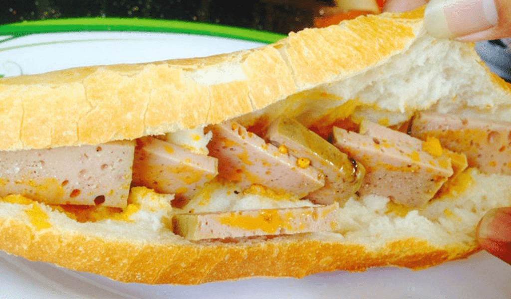 Top 10 địa điểm ăn khuya xuyên đêm Đà Nẵng 2 ăn khuya đà nẵng với bánh mỳ