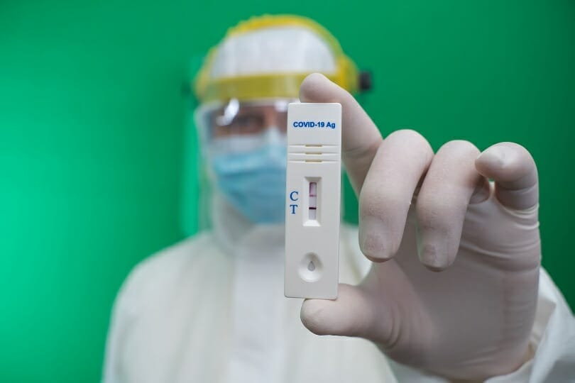 mua kit xét nghiệm covid nhanh ở đâu? giá bao nhiêu tiền