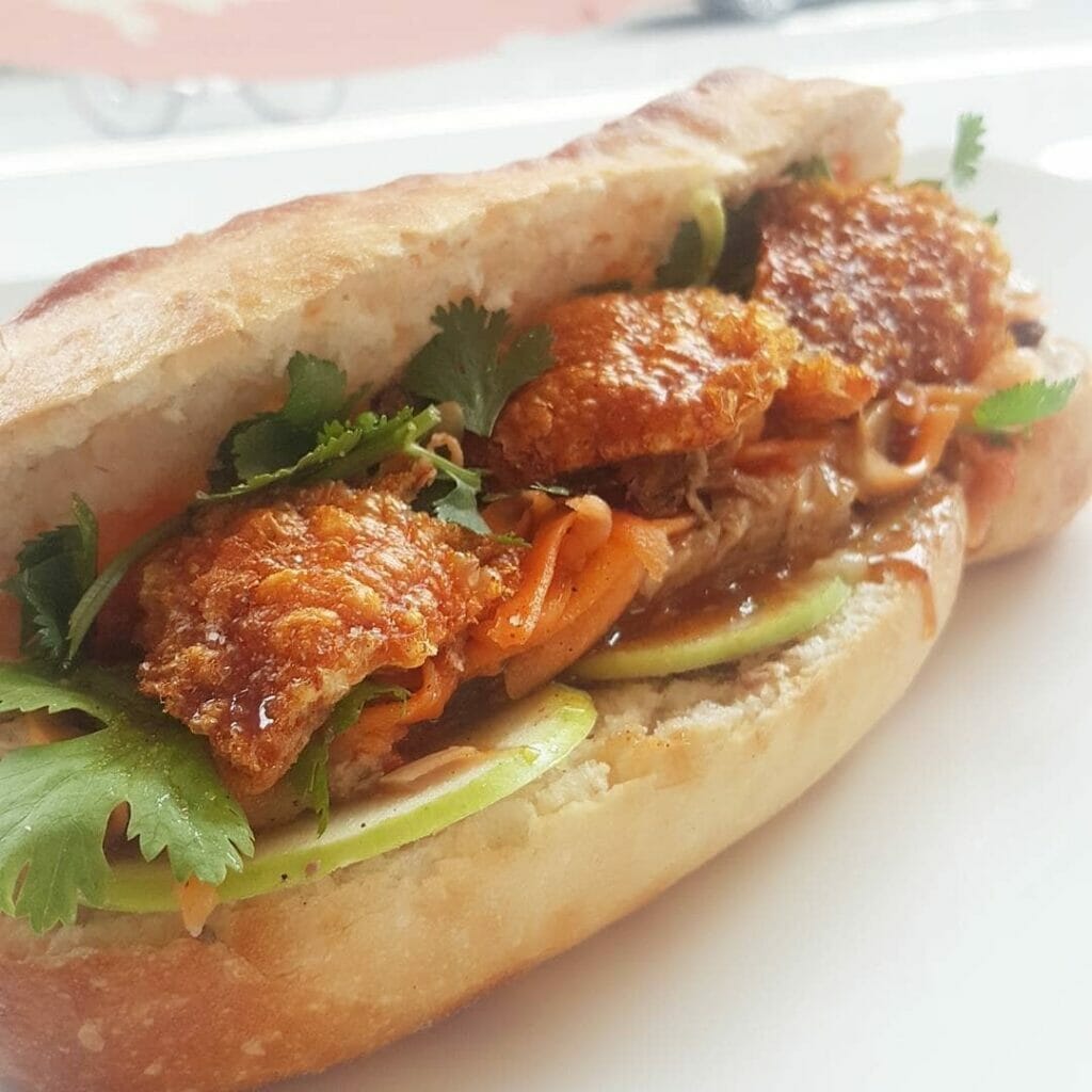 thơm lừng mùi thịt quay