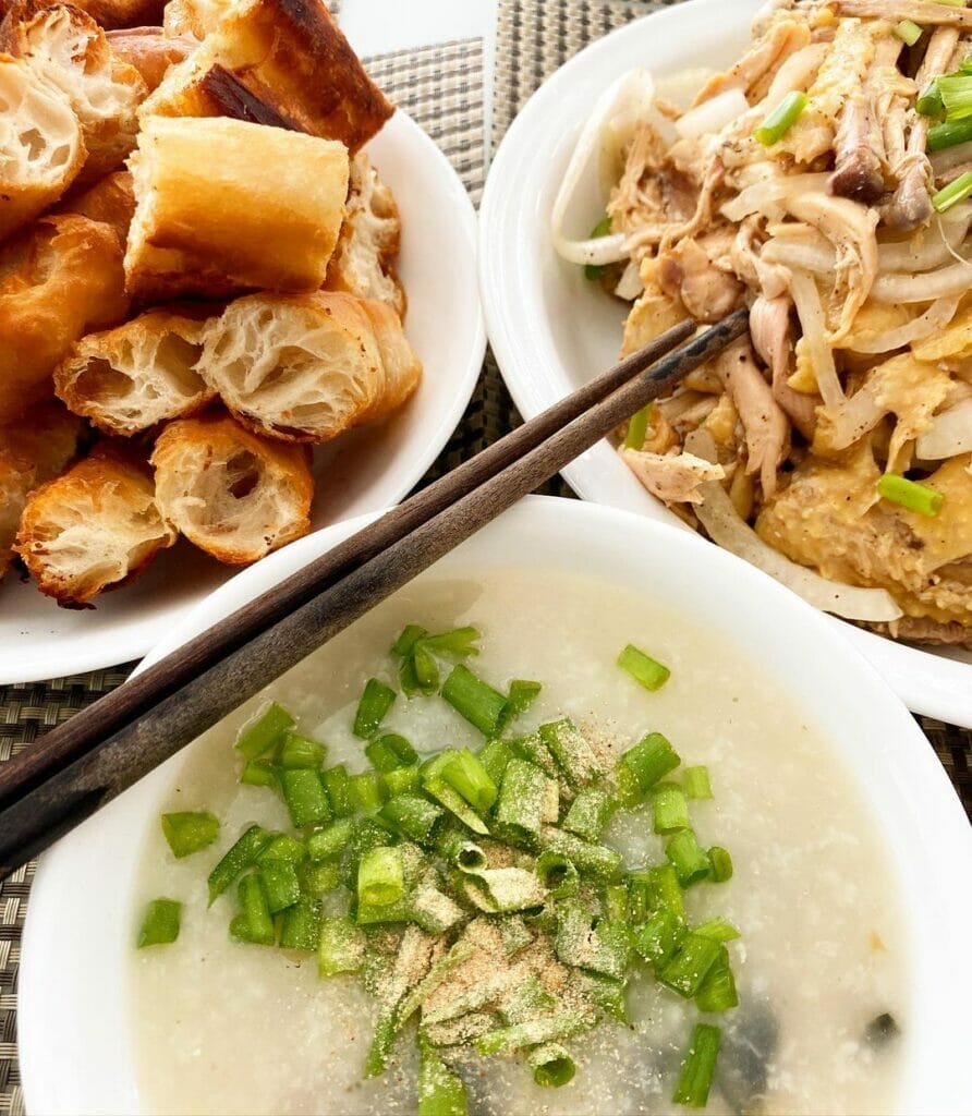 nổi tiếng với món cháo gà Đà Nẵng đặc biệt