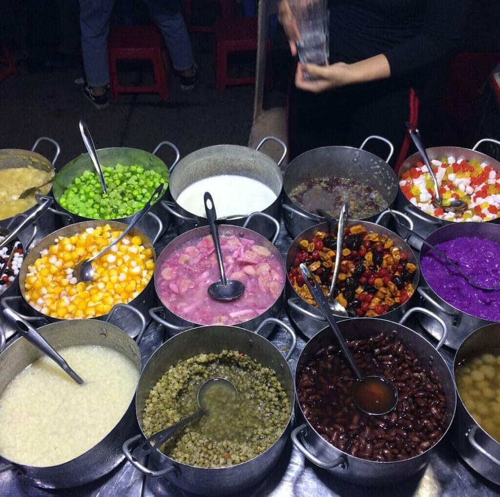 Giới thiệu về chè cung đình Huế và những quán ngon nhất Đà Nẵng 2 cửa hàng chè cung đình huế có rất nhiều loại