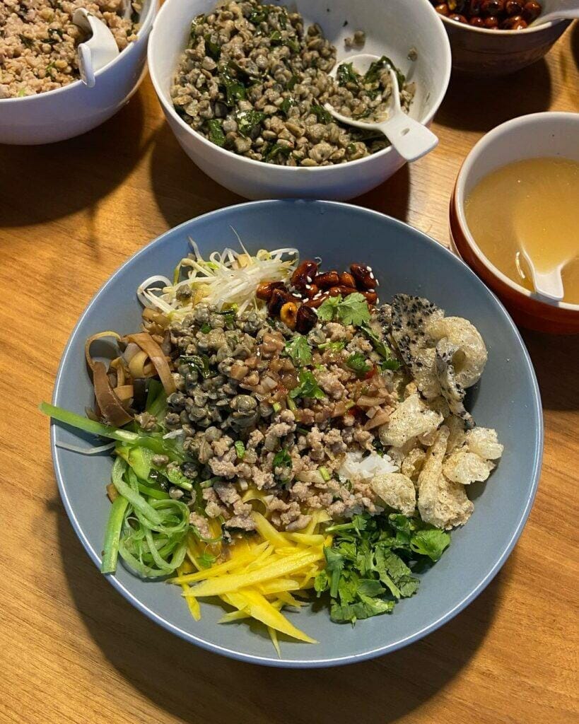 Quán chỉ phục vụ bữa sáng và bữa trưa