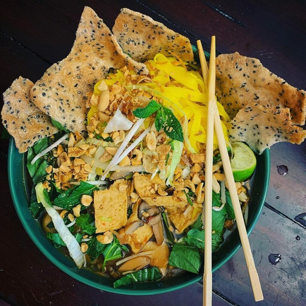 Mì quảng chay Đà Nẵng - Top 10 quán ngon nhất 8 quán chay 69 Lê Độ Đà Nẵng