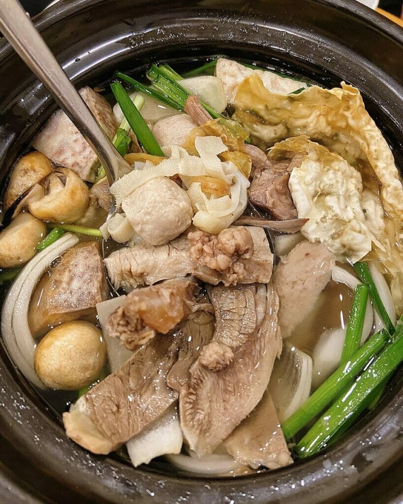 Lẩu bò Đà Nẵng - Top 10 quán ngon khó cưỡng 7 Lẩu bò Học