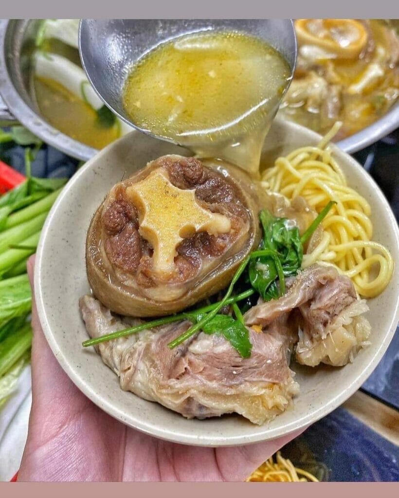 Lẩu bò Đà Nẵng - Top 10 quán ngon khó cưỡng 6 Lẩu bò Food House