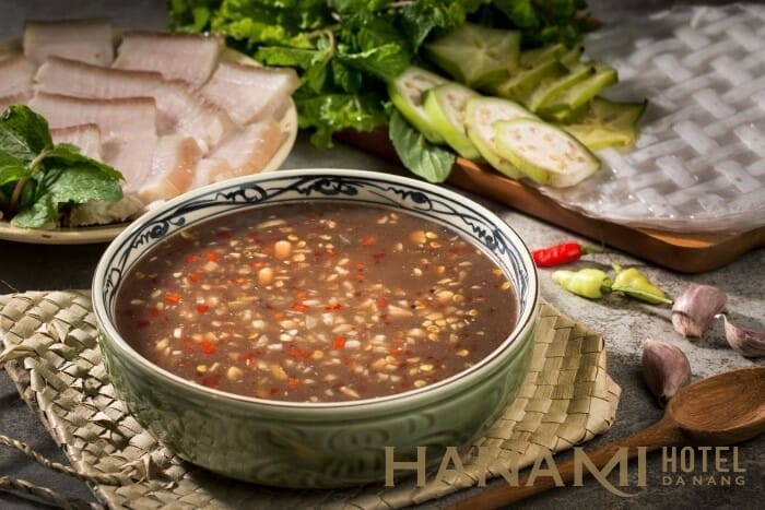 Bánh tráng cuốn thịt heo