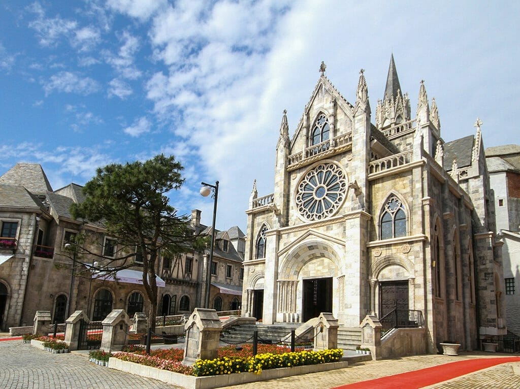 Khám phá làng Pháp tại Sunworld Bà Nà Hill - SUNWORLDBANAHILL.com