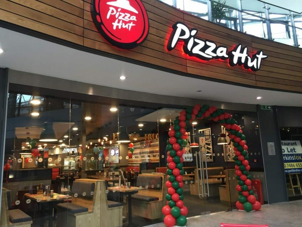 Bất chấp thua lỗ, các hãng Pizza vẫn hùn tiền giành thị phần tại Việt Nam -  Phần mềm quản lý nhà hàng, quán cafe, quán ăn CUKCUK.VN
