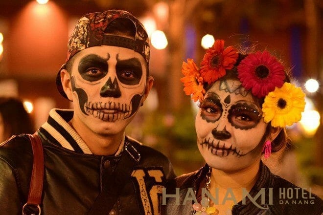 10 điều đặc biệt về Lễ hội người chết náo nhiệt ở Mexico: Khung cảnh quen  thuộc trong bộ phim hoạt hình xuất sắc Coco