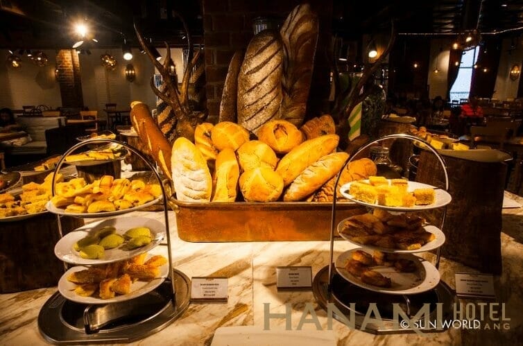 Ăn gì trên Ba Na Hills? Cùng Sun World Khám phá ngay!