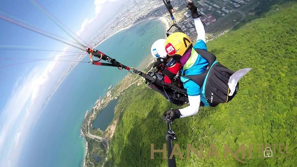 Nhảy dù ở Đà Nẵng - Một trải nghiệm tuyệt vời 7 Khám phá chơi dù lượn ở Đà Nẵng - Trip14