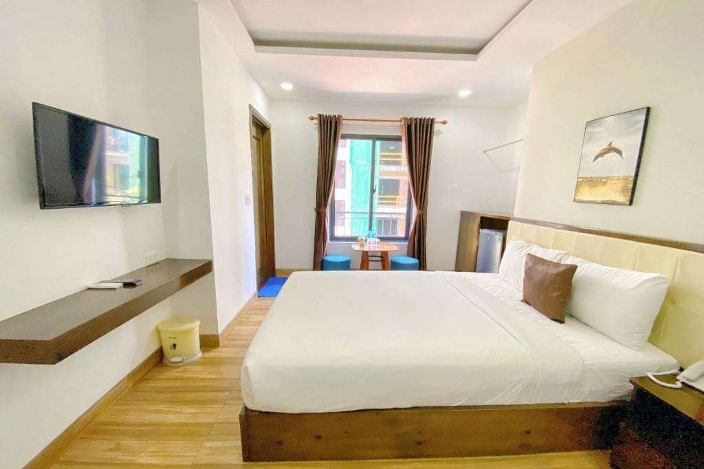 khách sạn gần Đại học kinh tế Đà Nẵng 