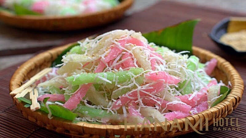 Bánh tằm khoai mì dẻo mềm thơm ngon cực hấp dẫn tại chợ Cồn