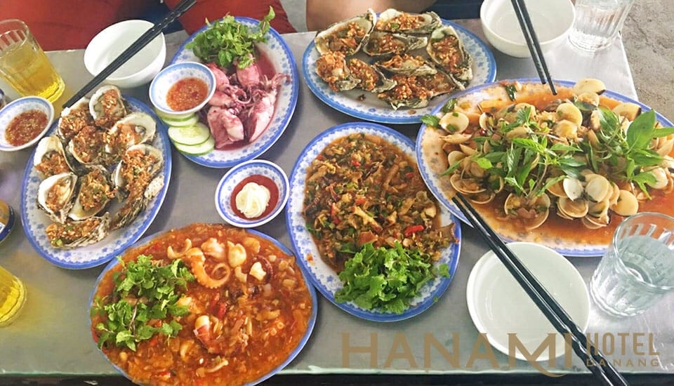 Ẩm thực Đà Nẵng - Top 31 món ăn ngon Đà Nẵng phải thử 28 Hải Sản Năm Đảnh Đà Nẵng