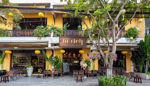 TOP 5 quán bia Úp Ngược Đà Nẵng cực Chill mà bạn nên thử 3 Bia úp ngược